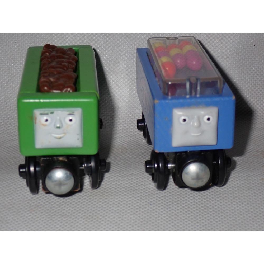 Thomas & Friends Wooden Railway Chocolate and Gumball Car Troublesome Trucks